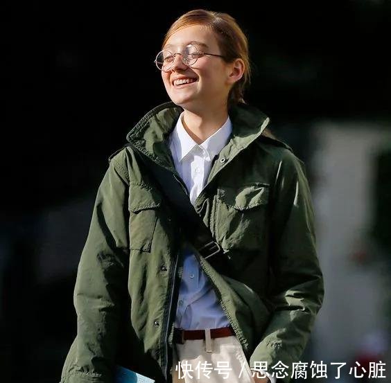 今秋刘雯、周冬雨抢着穿的裤子，竟然这么大有来头！