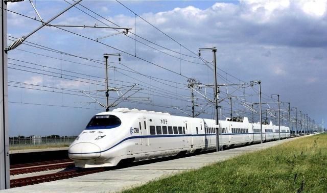 大家经常乘坐的高铁，你知道一辆值多少钱吗？说出来没有想到