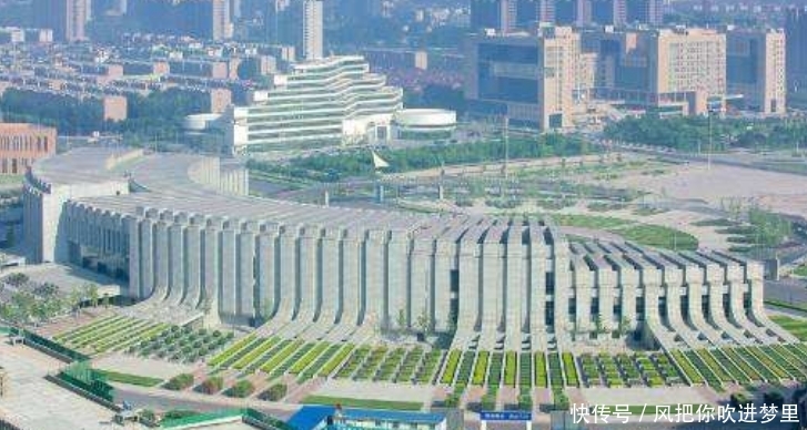 河南新乡，中国男篮新星周琦的故乡，不单郭亮村，居民：人杰地灵