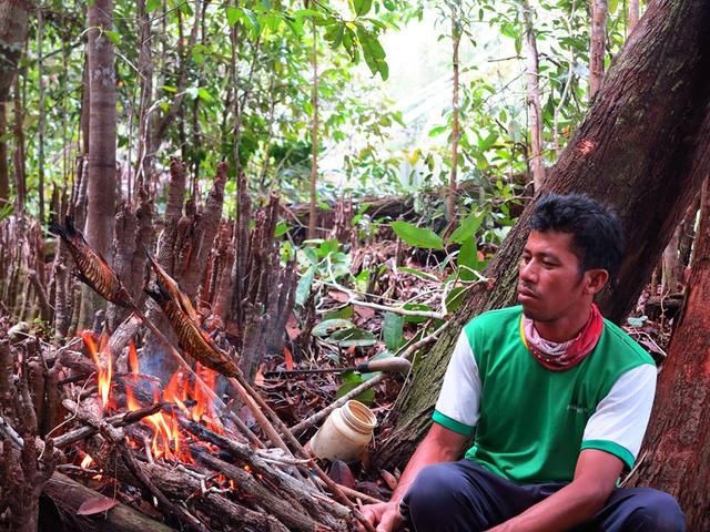 中国路亚钓鱼人远征苏门答腊，前去消灭泛滥成灾的金线多曼鱼