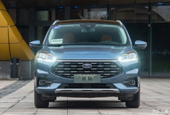  答网友问：福特锐际、现代胜达、JEEP自由光，哪个更好点？