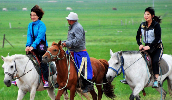 我们称蒙古国为“外蒙”：他们直呼我们为2个字！驴友：心寒