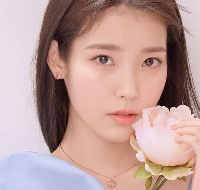  「广告宣传」珠宝品牌最新广告宣传图释出！姐姐就是温柔的代名词