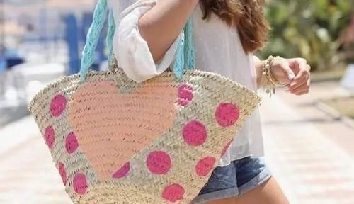  『不再』藤编、草编包不再是阿姨买菜的菜篮子了，我爱它到骨子里！