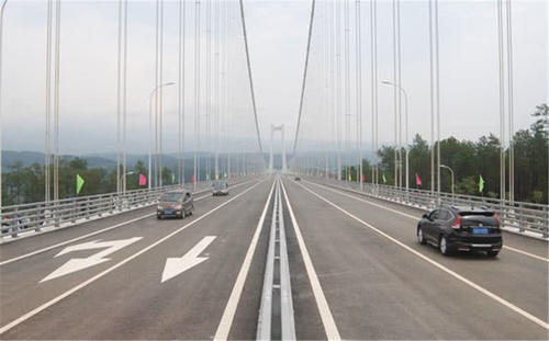 全球最大悬索桥，可承载一台横空母舰，由我国工程师独立完成！