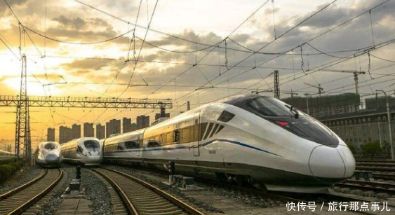 印度游客来中国旅游，乘坐高铁却非常失望：不如我们印度的火车好