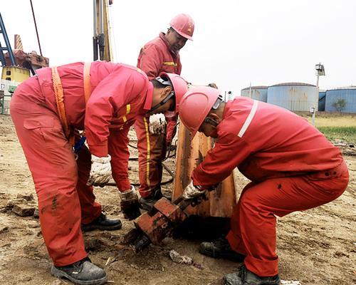 新疆油田试气 新增天然气地质储量300亿立方米