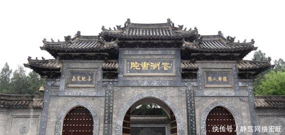 河南较落后的一个火车站, 多年没有卫生间, 如今终于要改建了!