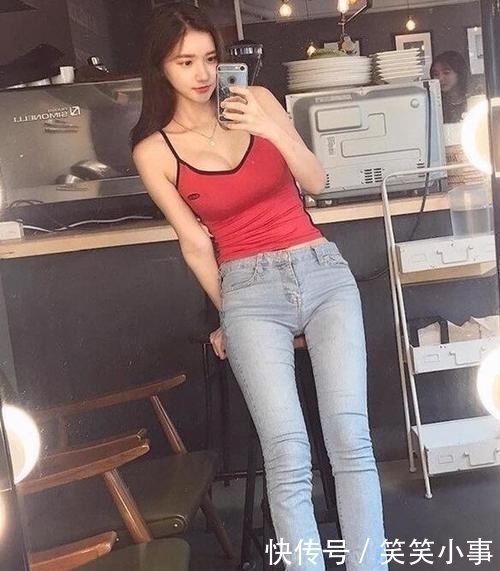  「自信」华丽典雅的高跟鞋美女，展现出自信的女人味
