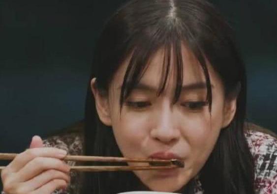 招黑体杨颖上线，参加节目被怀疑假吃，为什么受伤的总是baby！