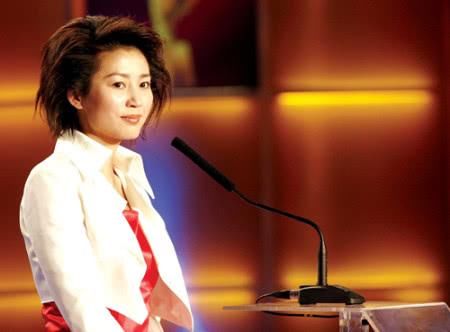 谢楠外婆去世吴京被放黑白照，这些明星也曾遭遇“被死亡”