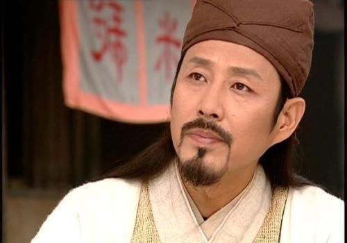  「看起来」工资明明并不高, 为什么很多公务员看起来都很有钱?