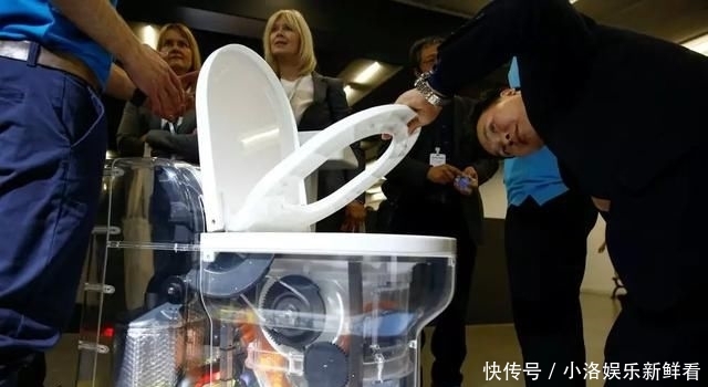  『可用资金』比尔盖茨宣布他不上班了，将慈善进行到死！