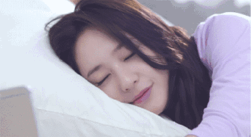 台上脱到只剩胸罩，尺度堪比十八禁?离开张翰后，娜扎也变放荡了!