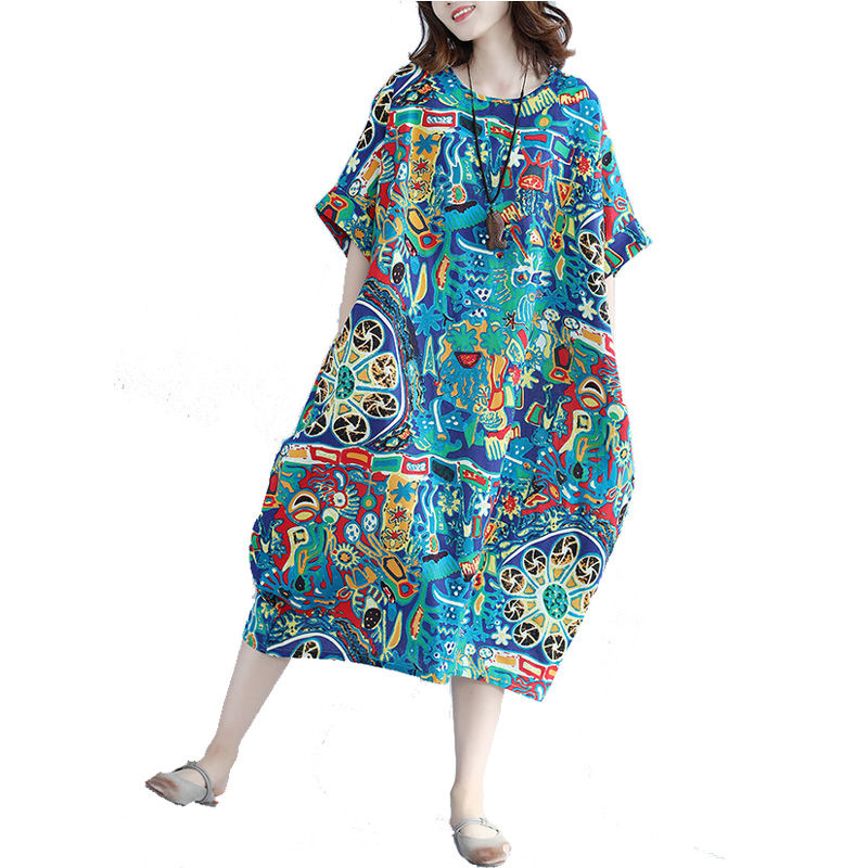 “微胖”身材最性感!穿连衣裙丰满曼妙，女人味十足，火辣又撩人