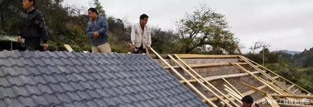 有人说2019年农村禁止私自建造房屋，不允许翻新，是真的吗