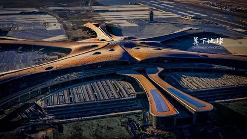 又是中国！！！全球最魔幻的机场建成，背后满满的黑科技...
