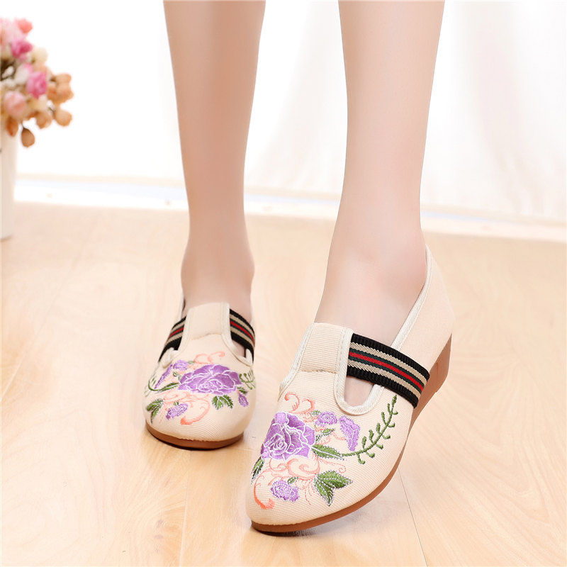 说老北京布鞋土的,肯定没见过这些,比小白鞋洋气多了