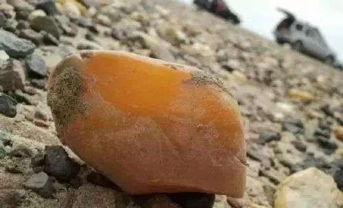 新疆捡石头最美季节又到了，教你在16个不同的地方捡石头！