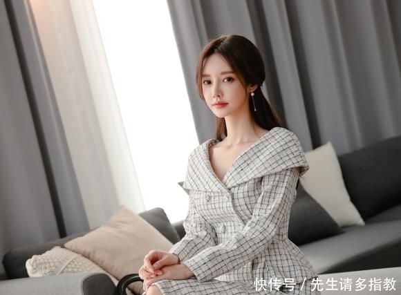 【朦胧】孙允珠:灰调朦胧网格燕尾职业西装裙写真