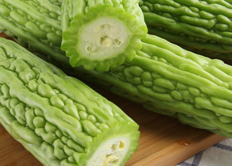 鲜榨苦瓜汁为什么起泡沫 苦瓜汁榨多了喝不完