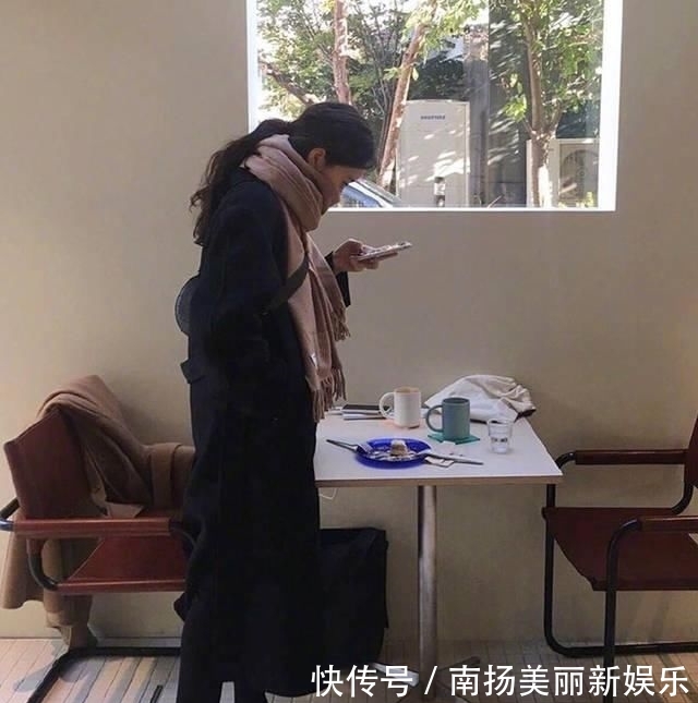  『真的』黑色大衣你真的会穿吗？8套随性穿搭任你挑，显瘦学起来