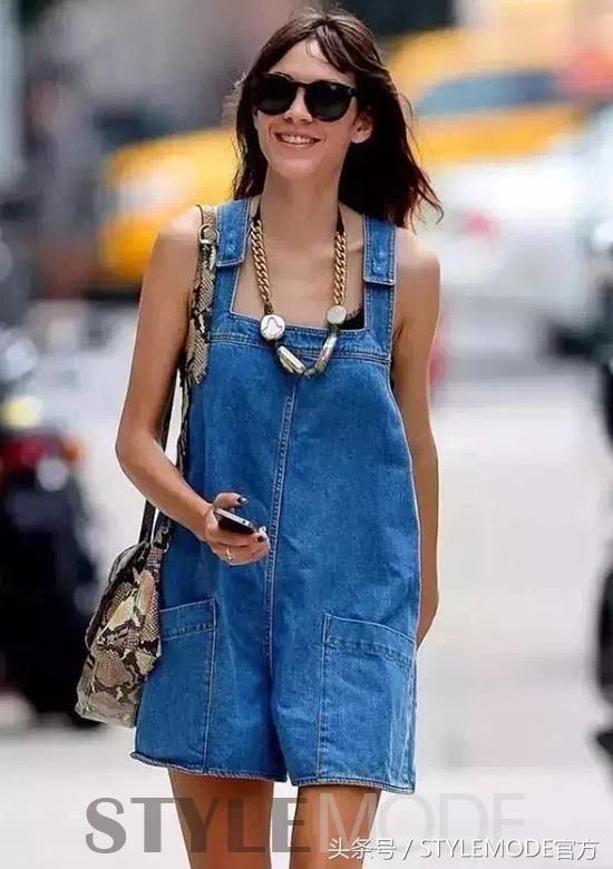 背带裤回潮，除了减龄还似女神！