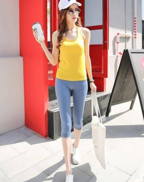 清秀唯美的打底裤，让女人拥有优美的身姿线条，魅力十足！