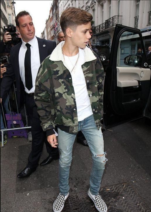 时装周贝嫂走秀，贝克汉姆全家到，小七美如花仙子囧三特别亮眼