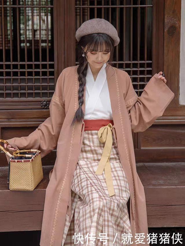  『居家』盘点全网最美居家汉服，款式新颖华丽，简约又温柔