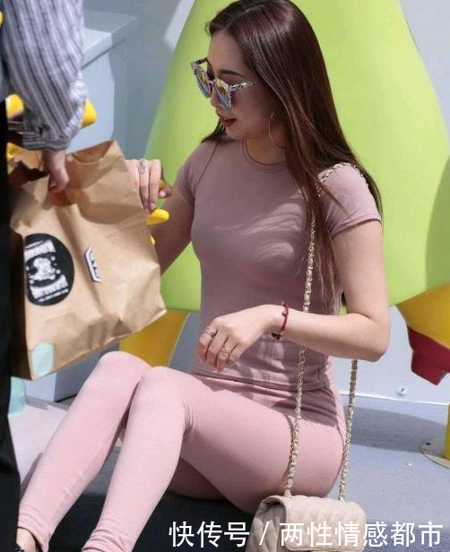 瑜伽裤让你美的更自然，更显窈窕迷人身姿！