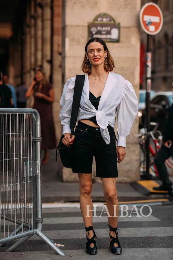 时髦百搭+永不过时!一件白衬衫解锁你的秋季穿搭!