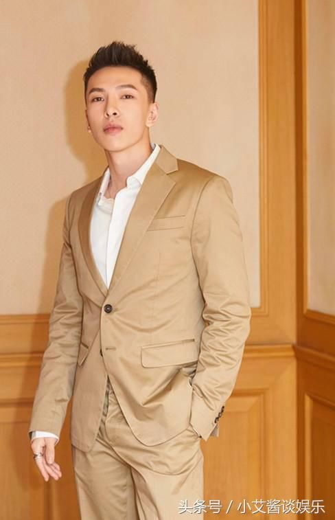 《如懿传》中的颜值担当是李玉，网友：戏里戏外都是进忠比较帅！