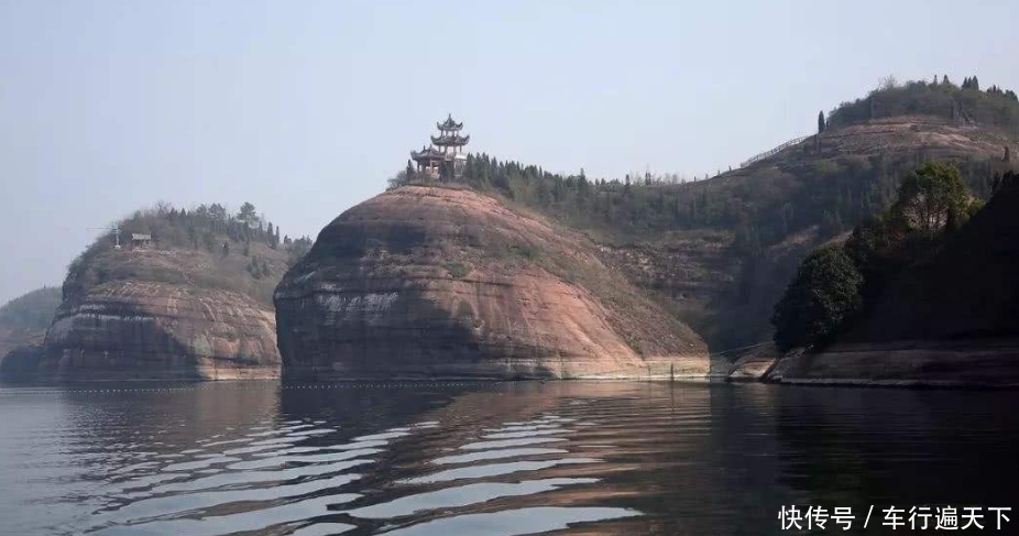 江西有一水库，水位下降后露出一些东西，引得专家纷纷前往！