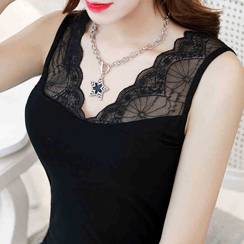 身材火辣的女人别穿连衣裙，瞧这紧身时尚T恤，凉爽又性感