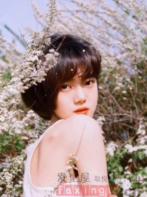 初恋系短发发型带你回到少女时代!