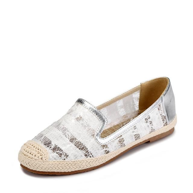 丢掉高跟鞋,素雅渔夫鞋也能美出新高度