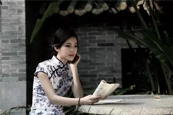 青花旗袍，极致的中国诱惑