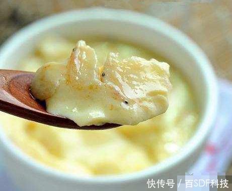 六个月宝宝吃蒸蛋,长满红斑浑身发烫,去医院之