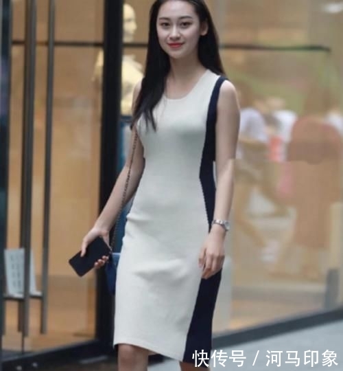『小姐姐』小姐姐“黑白配”连衣裙,不仅优雅,还成为街上动人的风景线!