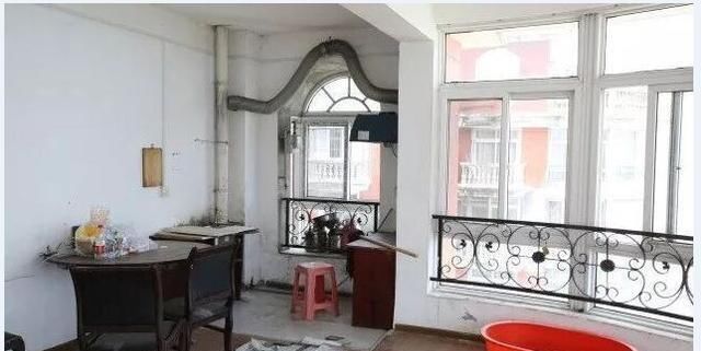  设计师■新婚夫妻40万买180°湖景房，奇葩结构吓跑装修公司，无人敢接手