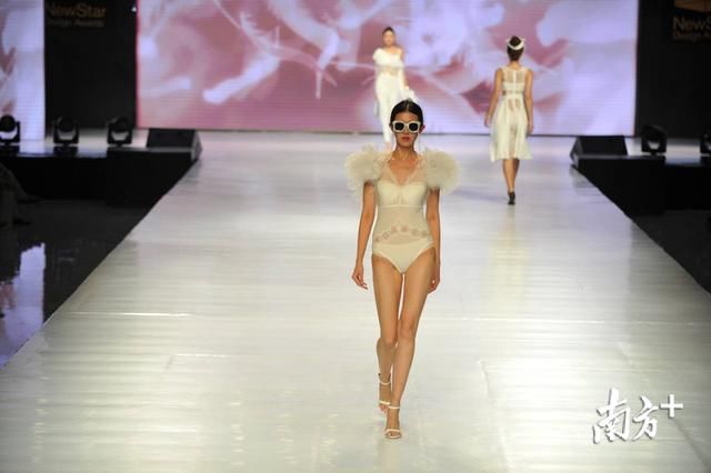 图集|超模大长腿小蛮腰全在这，佛山“维密秀”惊艳开show!