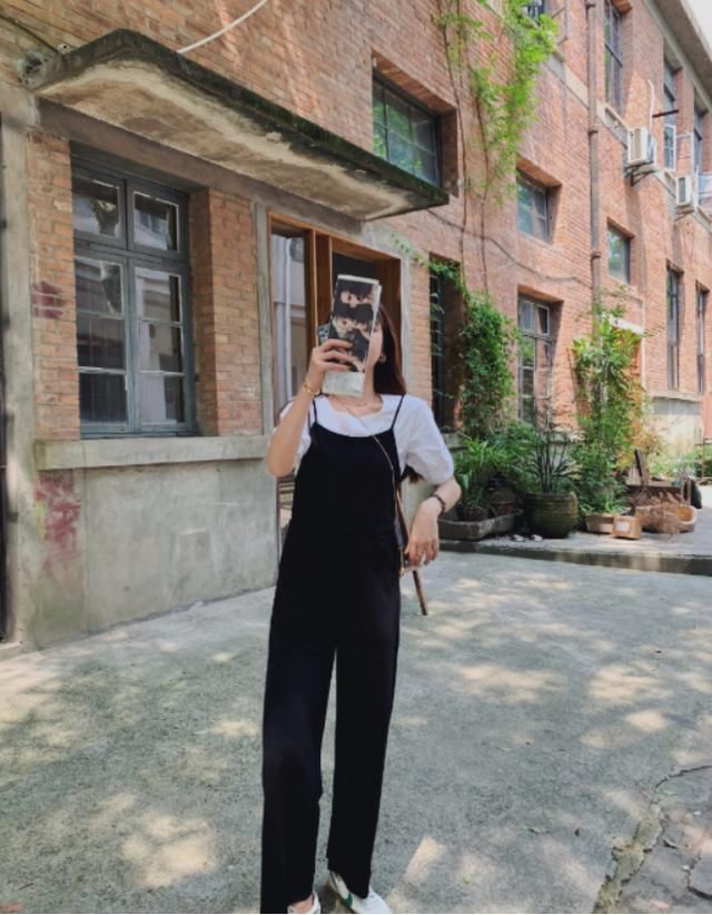  「多变」原来现在的美人都这样搭配！2件套搭配风格多变，怪以前太手残了