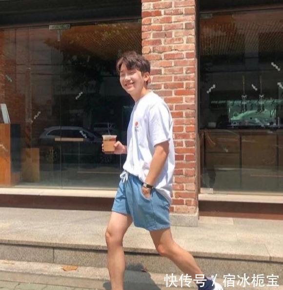  「挪不开」每天教男生一套穿搭！今天是韩系男友风，女生挪不开眼的那种