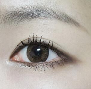 电影《少年的你》官宣男女主！为啥92年的周冬雨看起来比00后易烊