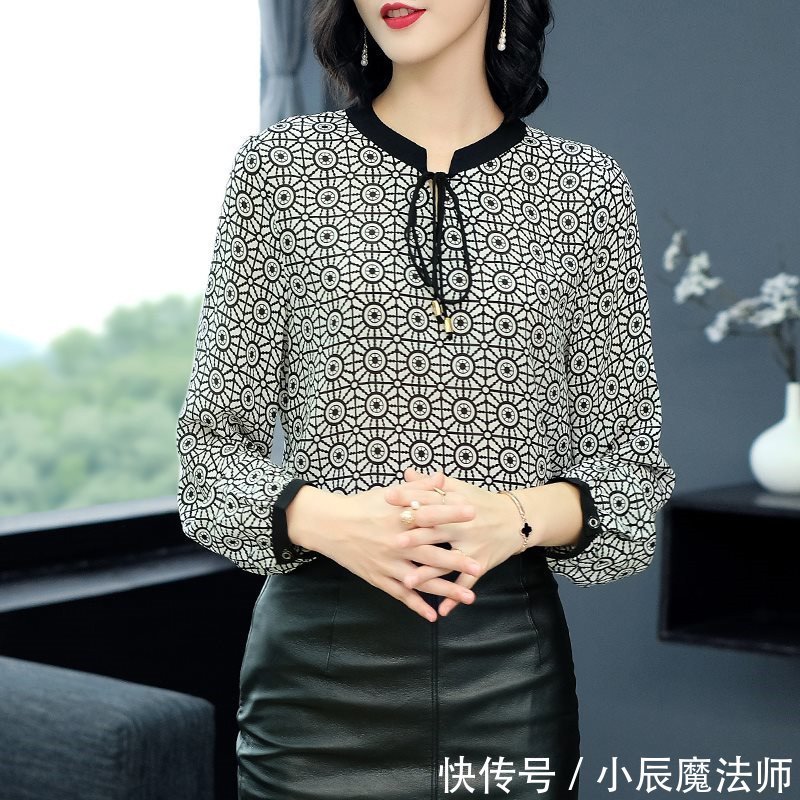  气质：新发现一款女装，叫：减龄衬衫，比连衣裙更显气质，怎么穿怎么美