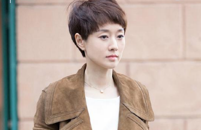 《我的前半生》马伊琍5套衣服，图三辣眼睛，图五让靳东痴迷