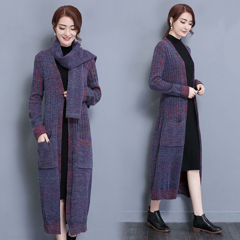过时的羊绒大衣别穿了，今年流行这样的秋装外套，洋气显瘦美