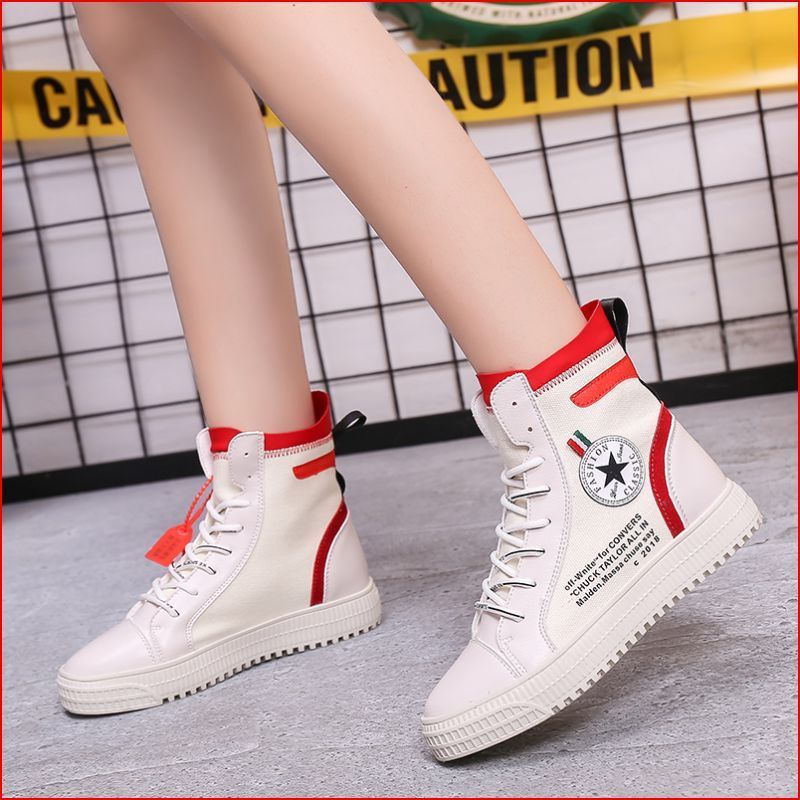 今年流行的女鞋，是这样的款式，时髦洋气，女人味爆表