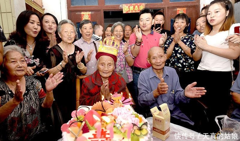 大局已定，养老金进行大幅度调整，各地区老人9月份将迎来喜讯